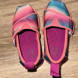 Toddler Toms size 5